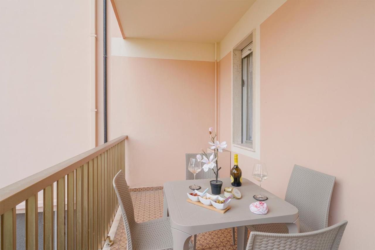 Ferienwohnung Near The Sea - Wifi And Parking Ventimiglia Exterior foto